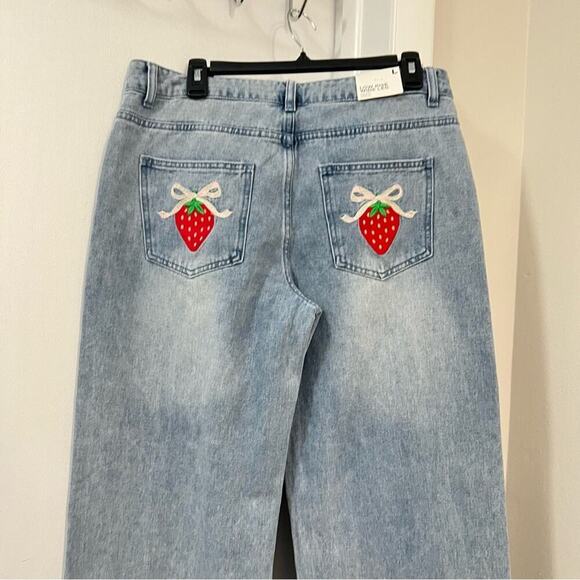 Forever 21 Blue Wide Leg Embroidered Strawberry Bow Jeans Size Large - Picture 7 of 16